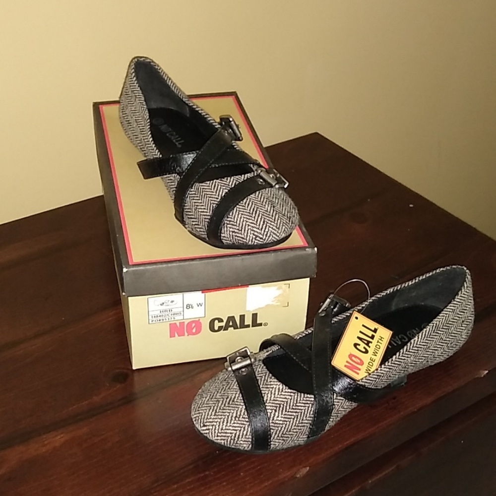 Women's flats